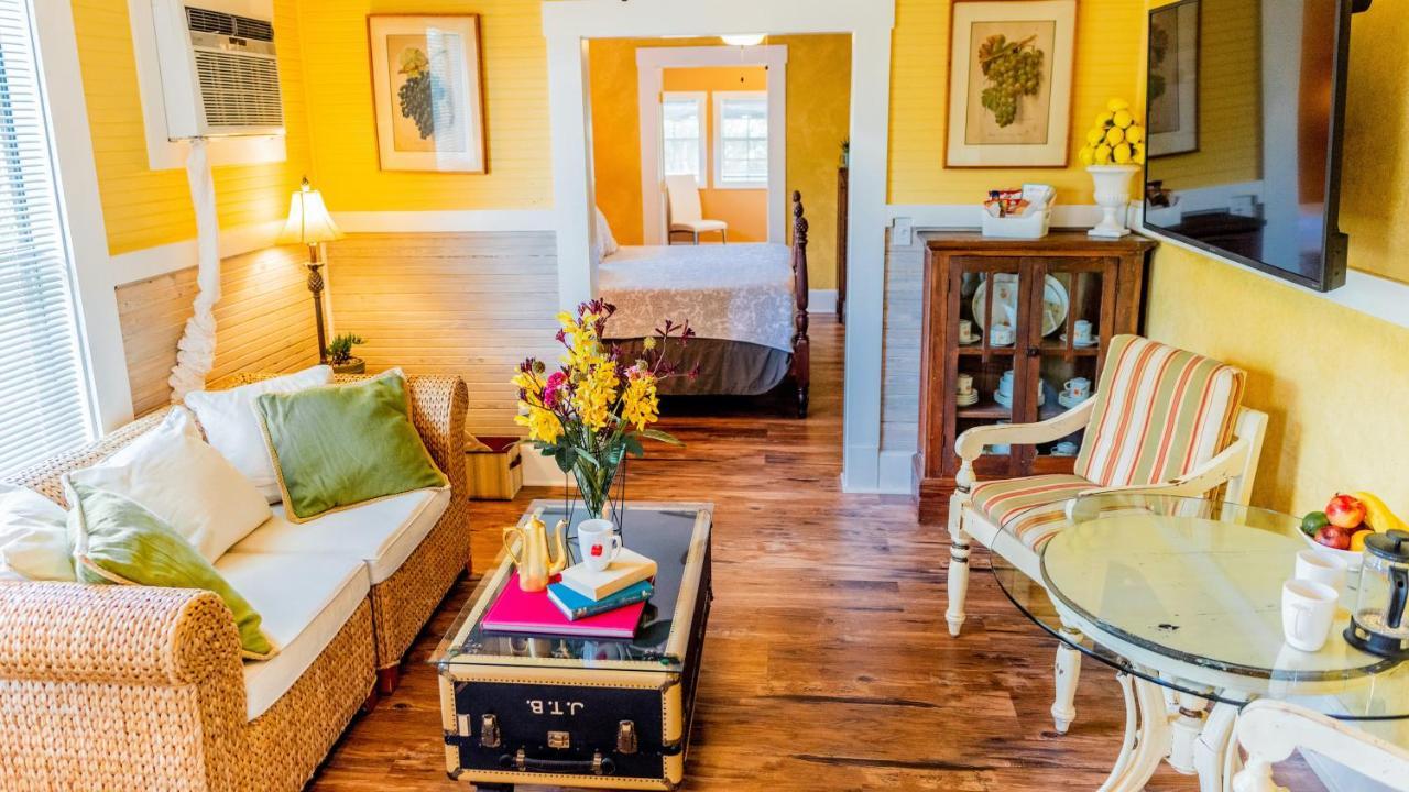 Meranova Guest Inn Данидин Екстериор снимка