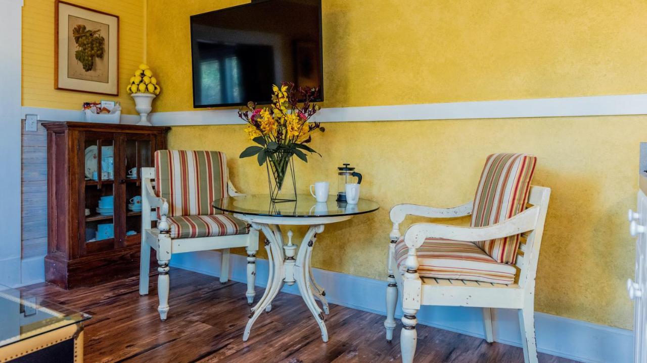 Meranova Guest Inn Данидин Екстериор снимка