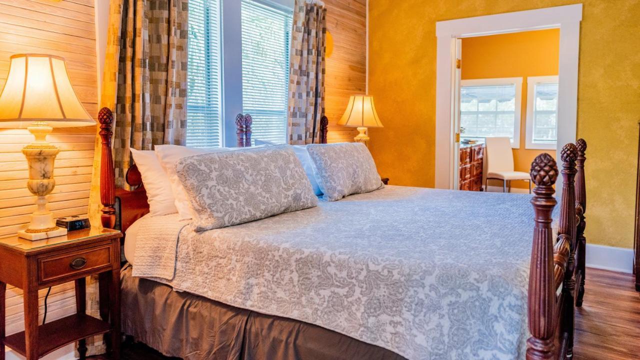 Meranova Guest Inn Данидин Екстериор снимка
