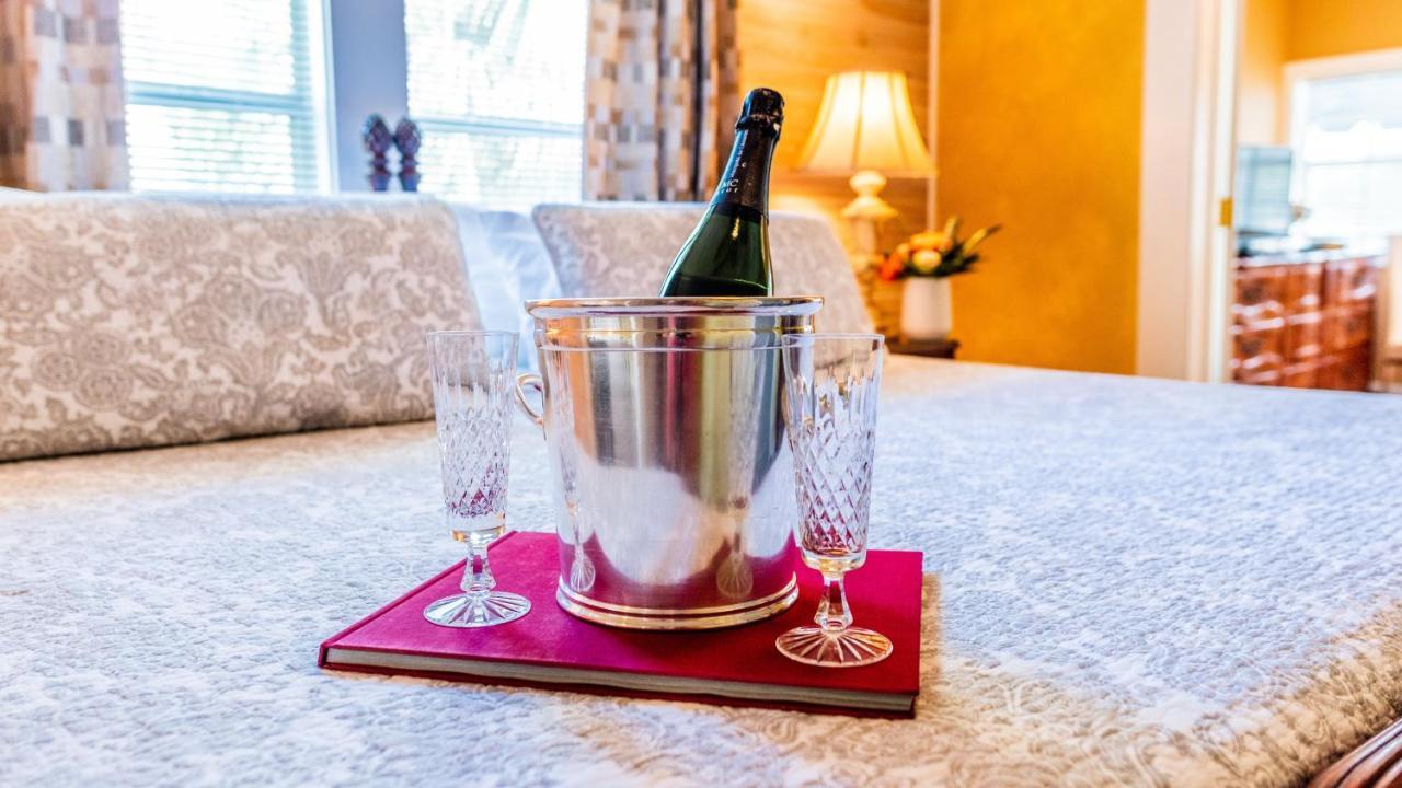 Meranova Guest Inn Данидин Екстериор снимка