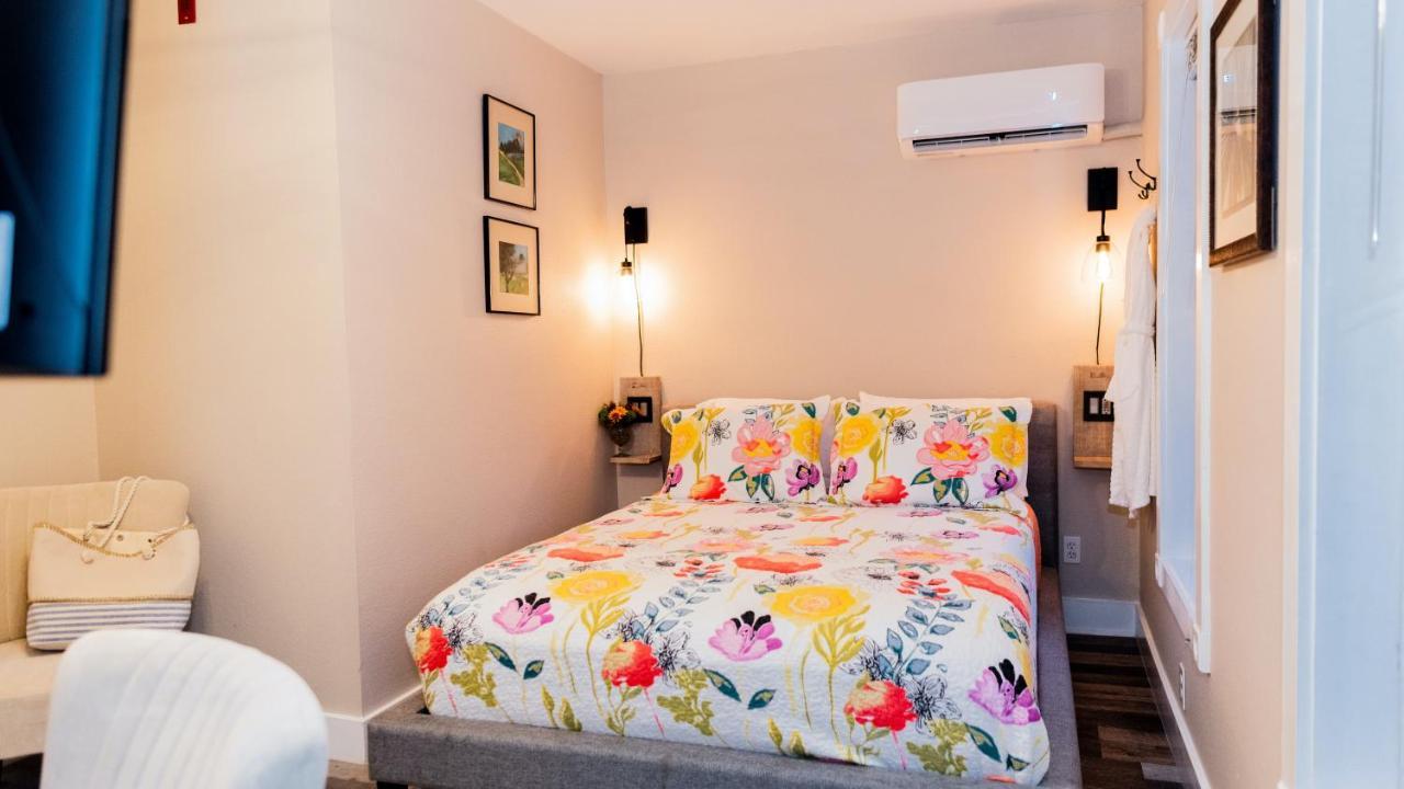 Meranova Guest Inn Данидин Екстериор снимка