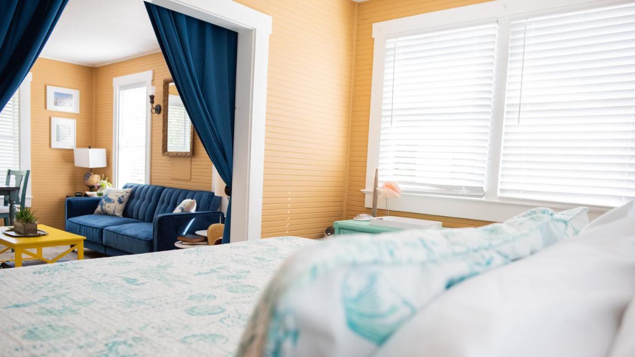 Meranova Guest Inn Данидин Екстериор снимка